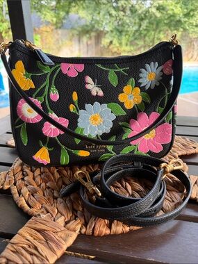 Kate Spade New York Spade Flower Embroidered Medium Convertible Crossbody NWOT